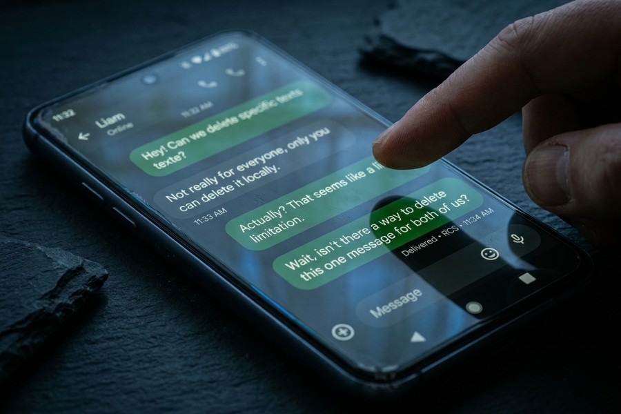 Step-by-step screenshot showing WhatsApp delete-for-everyone option on Android