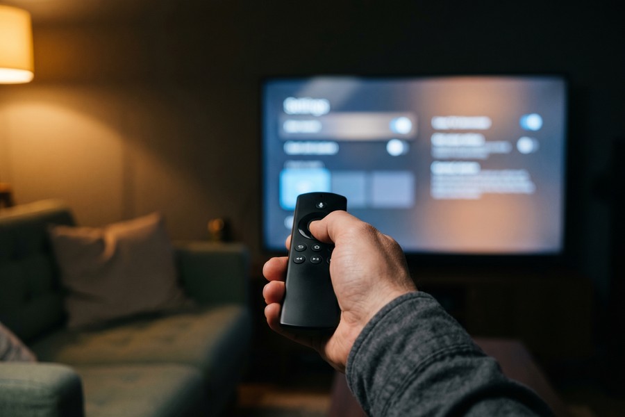 Smart TV privacy settings menu showing ACR and viewing data opt-out options on Samsung Tizen