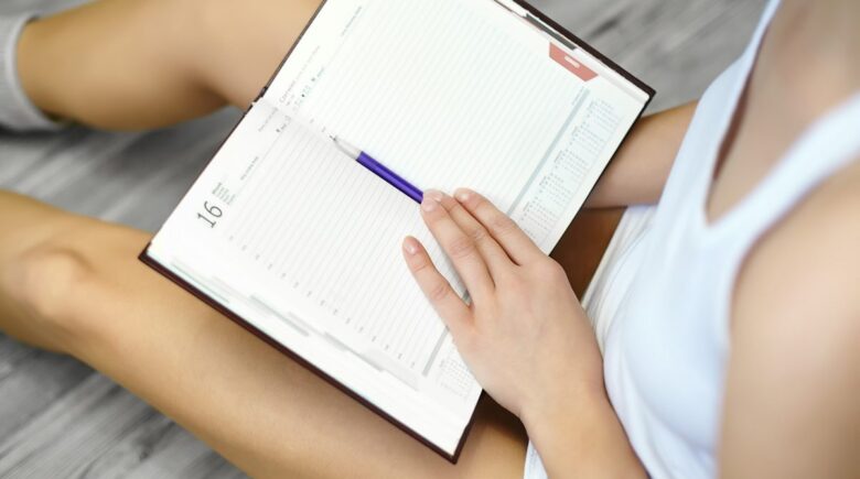 AIO Versus: Apple Health vs Google Fit for Long-Term Wellness Tracking in 2026