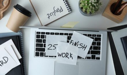 How to Use Lifestyle Messaging Apps to Track Daily Mood and Productivity in 2026