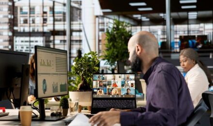 Comparison of Signal and Telegram messaging app security features for remote teams