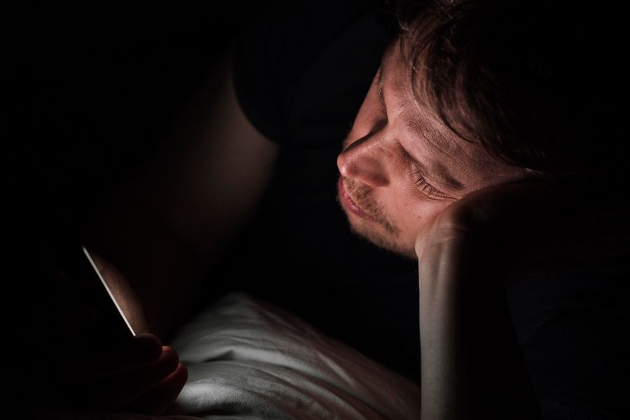 Text message thread with late-night replies