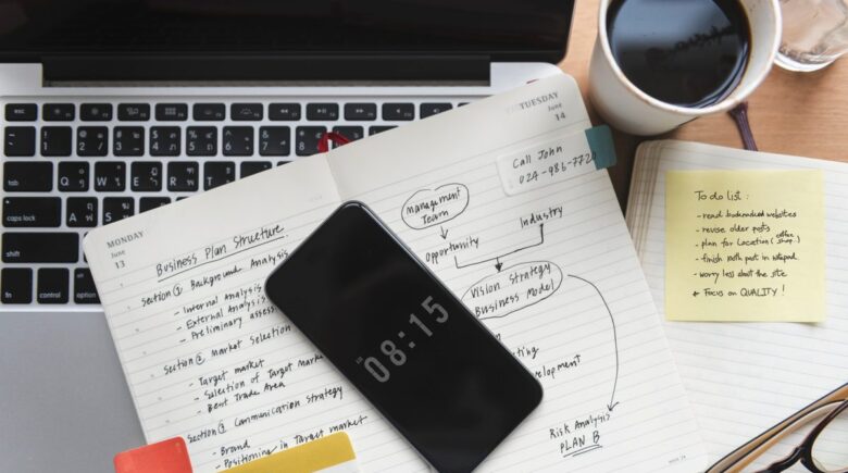 Person using a smartphone to set custom messaging reminders for a wellness routine